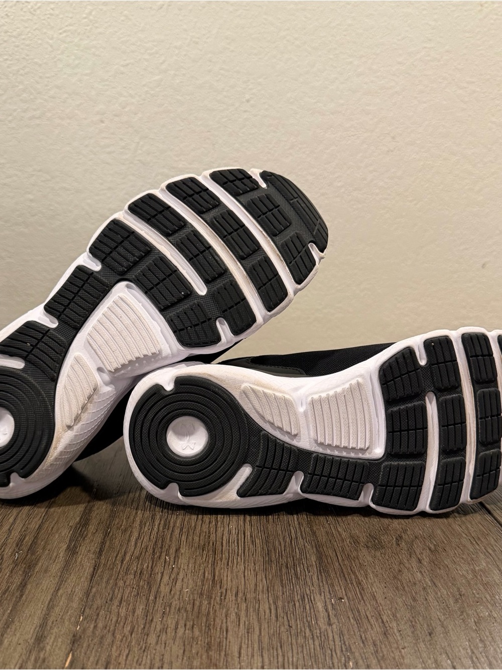 Under Armour Charged Assert 9 Running Shoes - Women’s 10 Wide (D) - Black/White - Picture 4 of 7